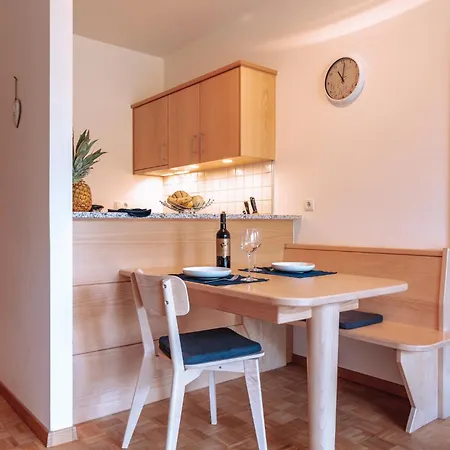 아파트 Pool House *