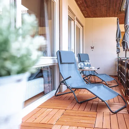 Pool House 아파트