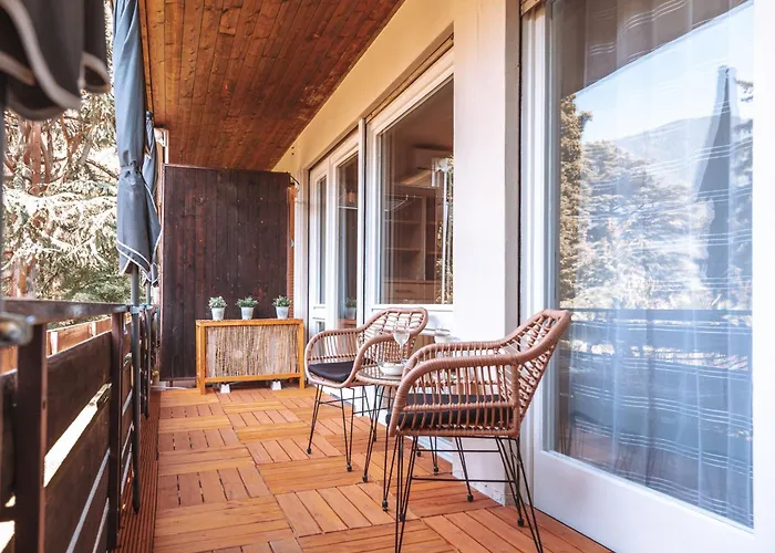 Pool House Apartment *