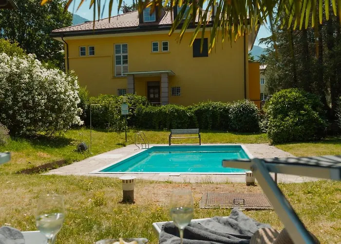 Pool House 梅拉诺